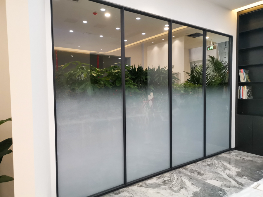 90款極簡玻璃隔斷.jpg